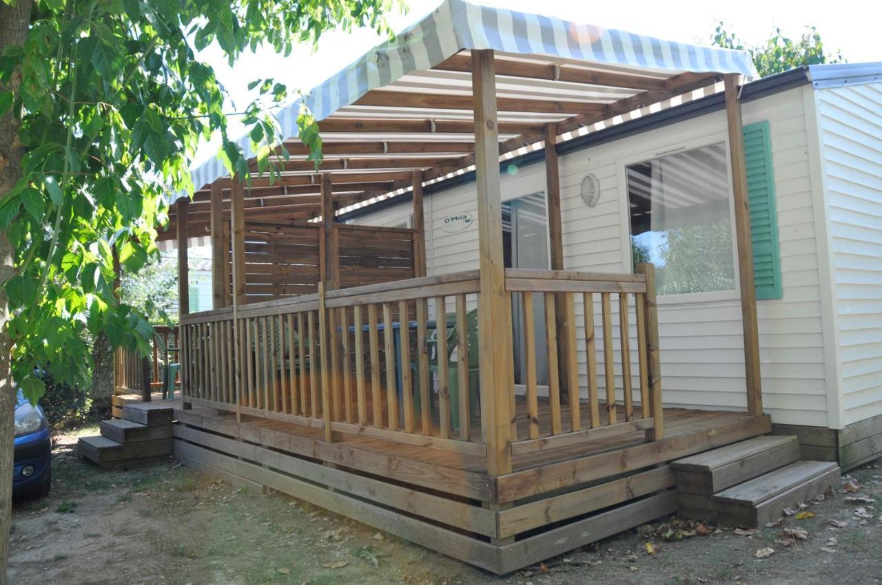 Camping Le Beaulieu 普伊尔波勒奥 外观 照片
